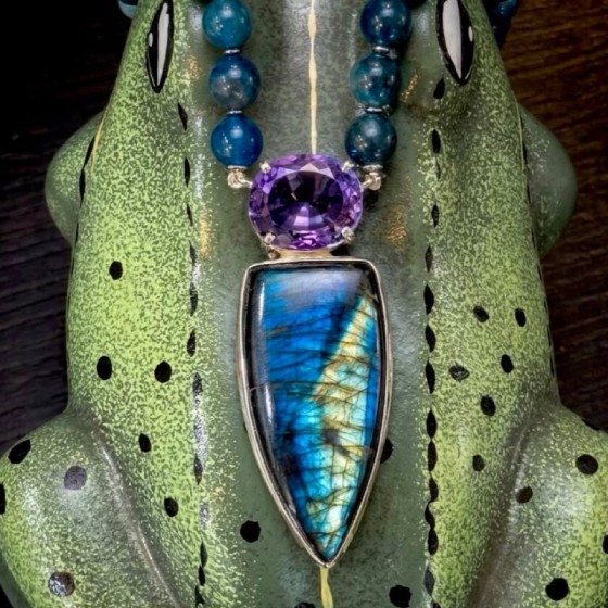 Collana POISON